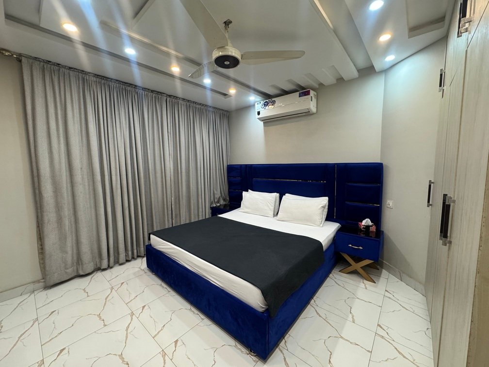 Silver Suites