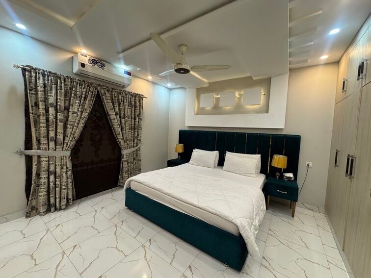 Luxury Suites